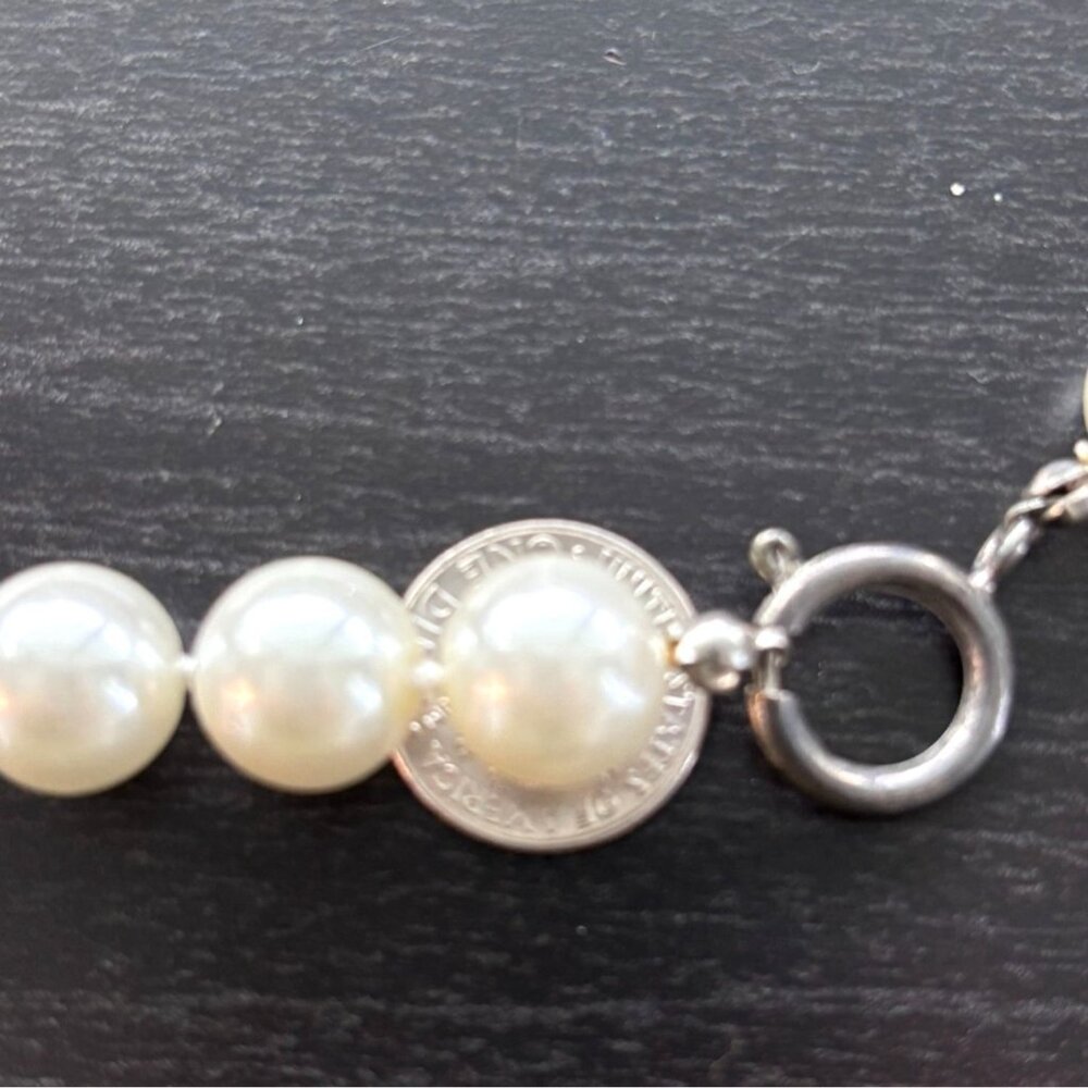 Vintage Chanel Faux Pearl Strand Necklace 31" Long With Logo Clasp - Picture 4 of 5